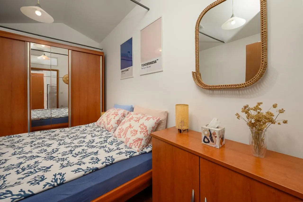 Apartment Trg Porec 0*,  Croatia