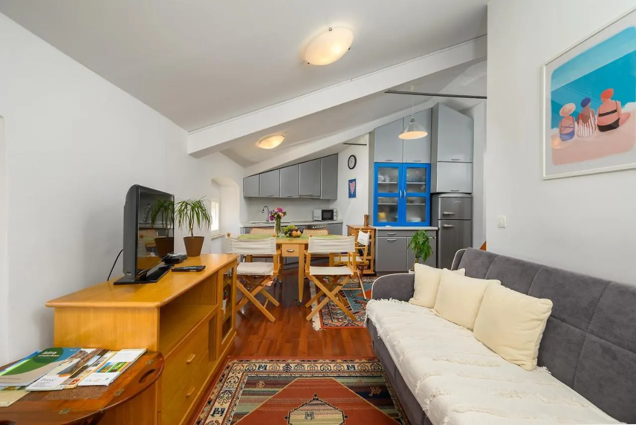 Apartment Trg Porec