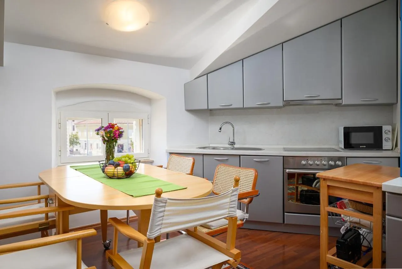 Apartment Trg Porec