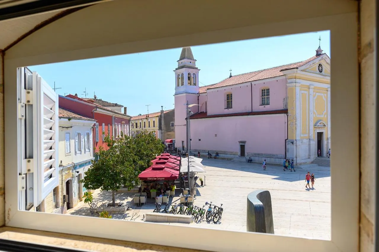 Apartment Trg Porec 0*,
